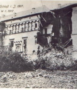 4. замок-перша руйнація 1916  р.